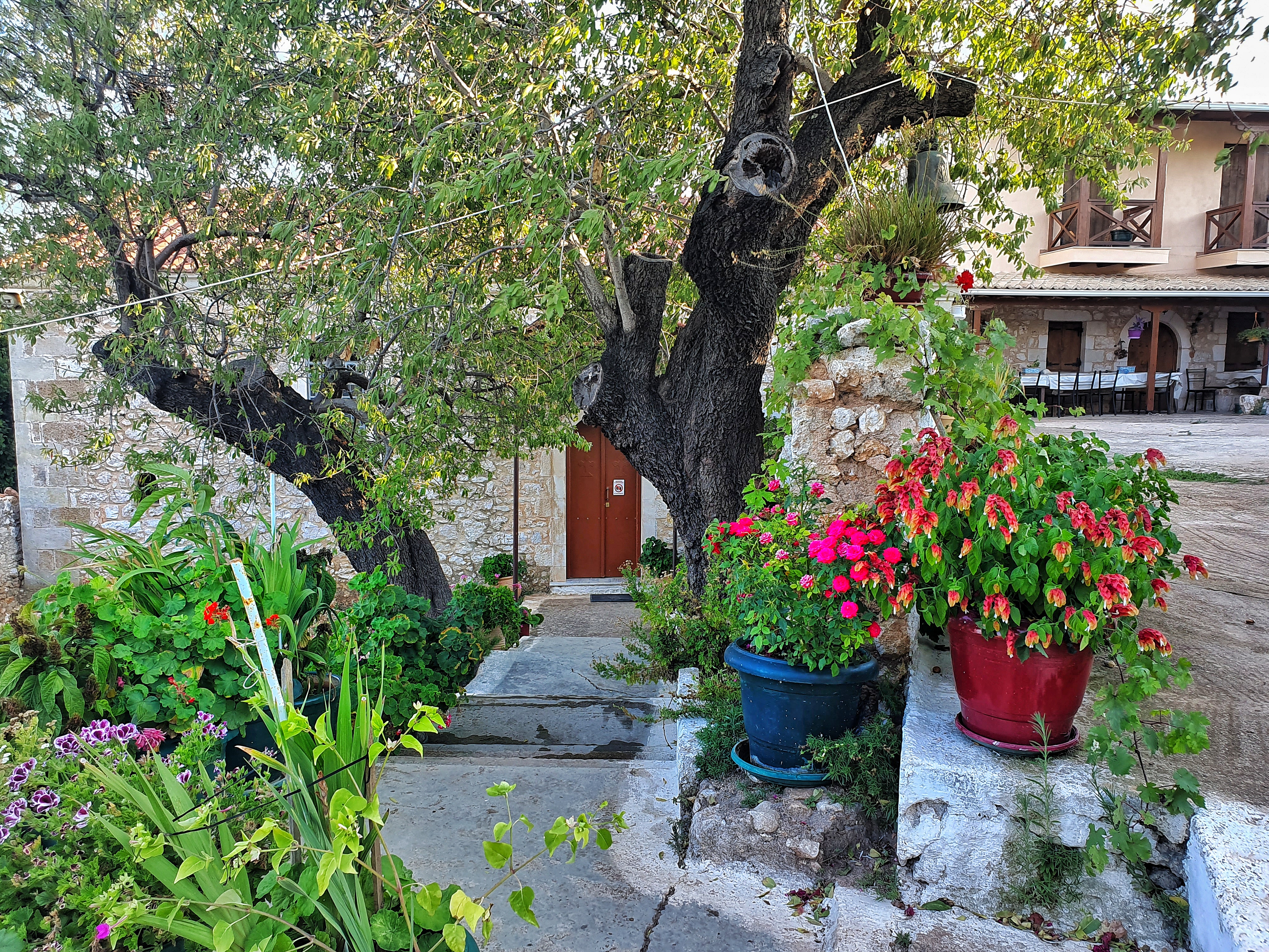 Manastir Agios Nikolaos Nira